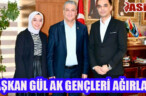 BAŞKAN GÜL AK GENÇLERİ AĞIRLADI